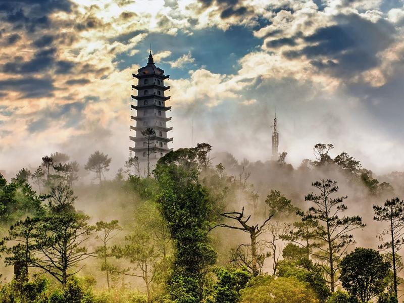 Golf Coast Tour in Central Vietnam 6D5N Golf Coast Tour in Central Vietnam 6D5N