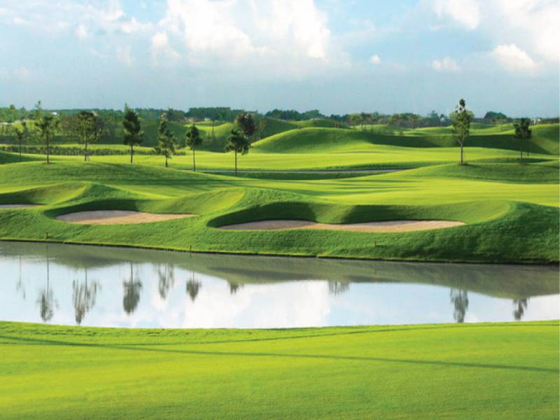 Saigon – Nha Trang Golf Tour 7 Days Saigon – Nha Trang Golf Tour 7 Days