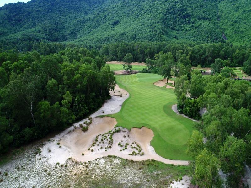 Golf Coast Tour in Central Vietnam 6D5N Golf Coast Tour in Central Vietnam 6D5N