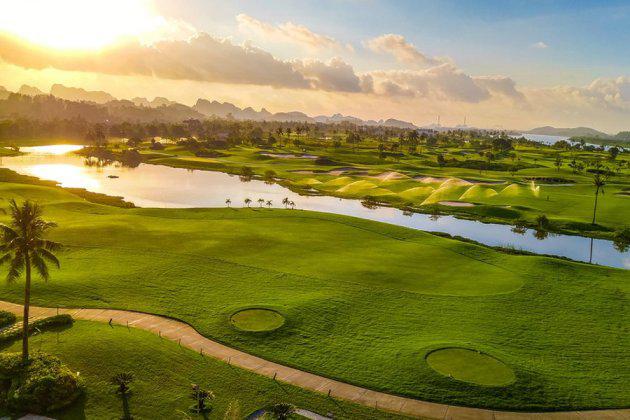 Saigon – Nha Trang Golf Tour 7 Days Saigon – Nha Trang Golf Tour 7 Days