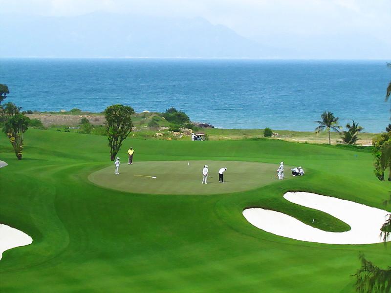 Hanoi Golf Tour 4 Days Hanoi Golf Tour 4 Days