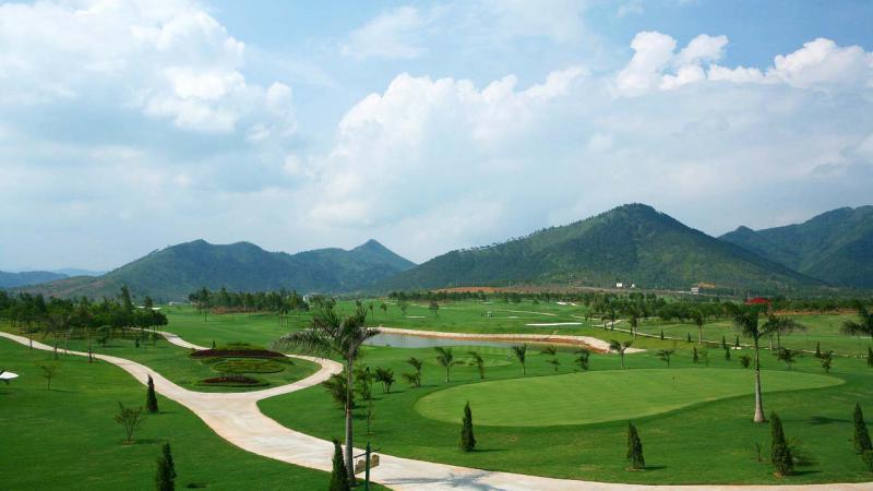 Hanoi Golf Tour 3 Days Hanoi Golf Tour 3 Days