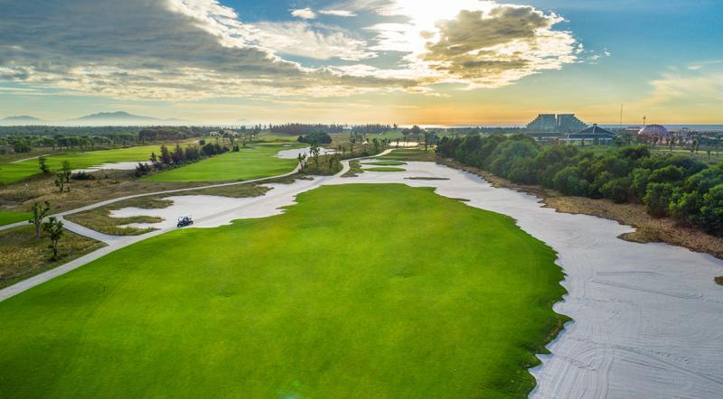 Danang, Hue - Hoian Golf Tour 5 Days Danang, Hue - Hoian Golf Tour 5 Days